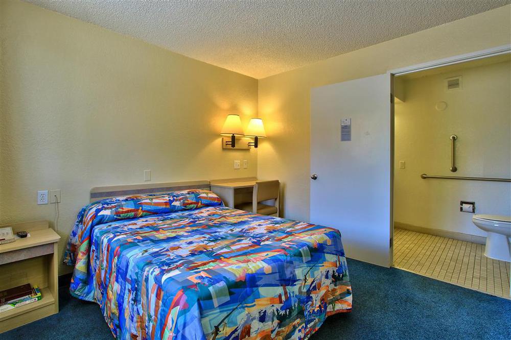 Phoenix Inn Δωμάτιο φωτογραφία