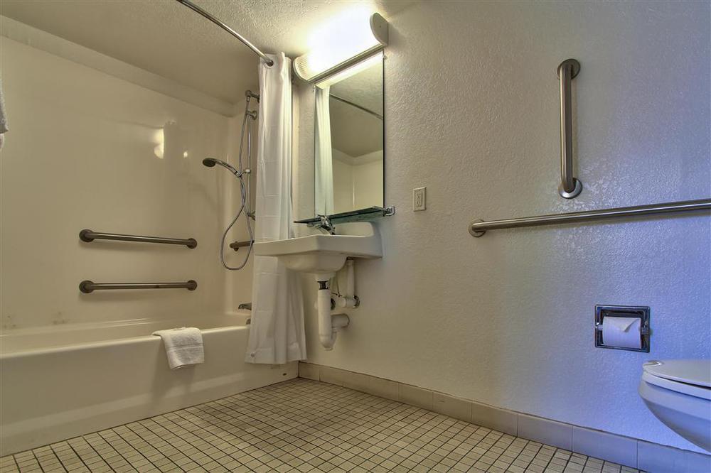 Phoenix Inn Δωμάτιο φωτογραφία